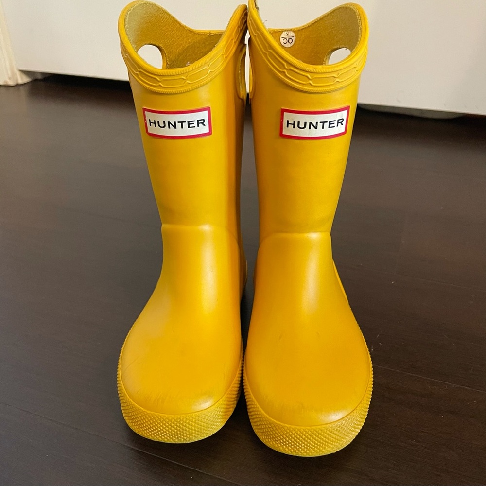 Hunter Original First Classic Boot w/ Grab Handle